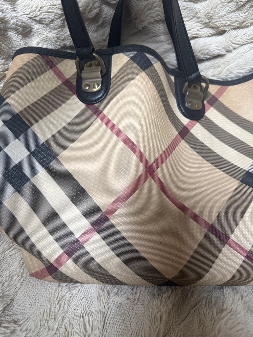 Burberry Classic Plaid Tote Bag in Beige with Black Trim - Picture 2 of 10